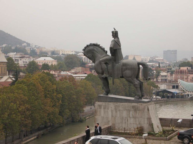 Statue of Vakhtang Gorgasali, author: DDohler, source: Flickr