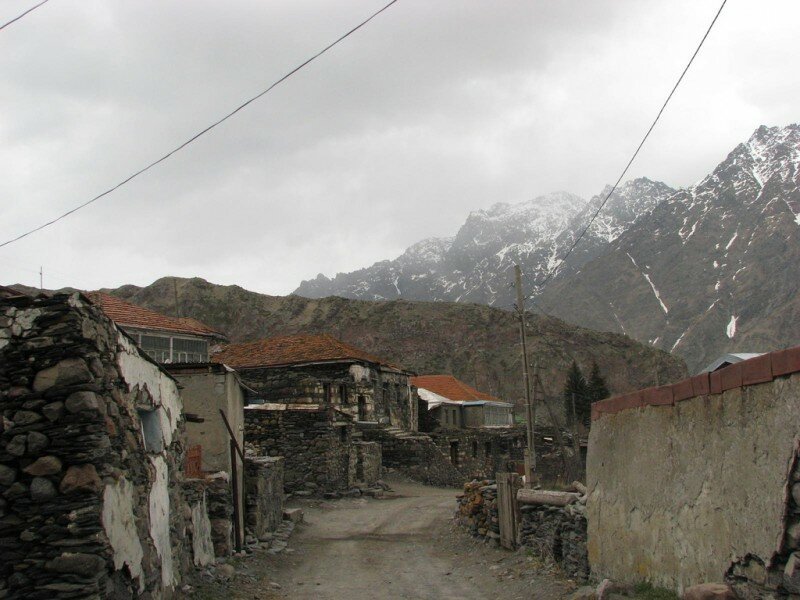 Kazaghi, Ten km from Russian border, and in between Chechnya and South Ossetia. author: tigerweet. source: Flickr