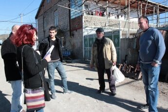 Conducting interviews in Mejvriskhevi, Georgia, April 2015. Photo credit: Kartlosi